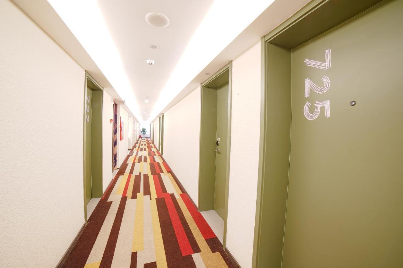 Готель Ibis Chengdu West Jingcui Road Екстер'єр фото
