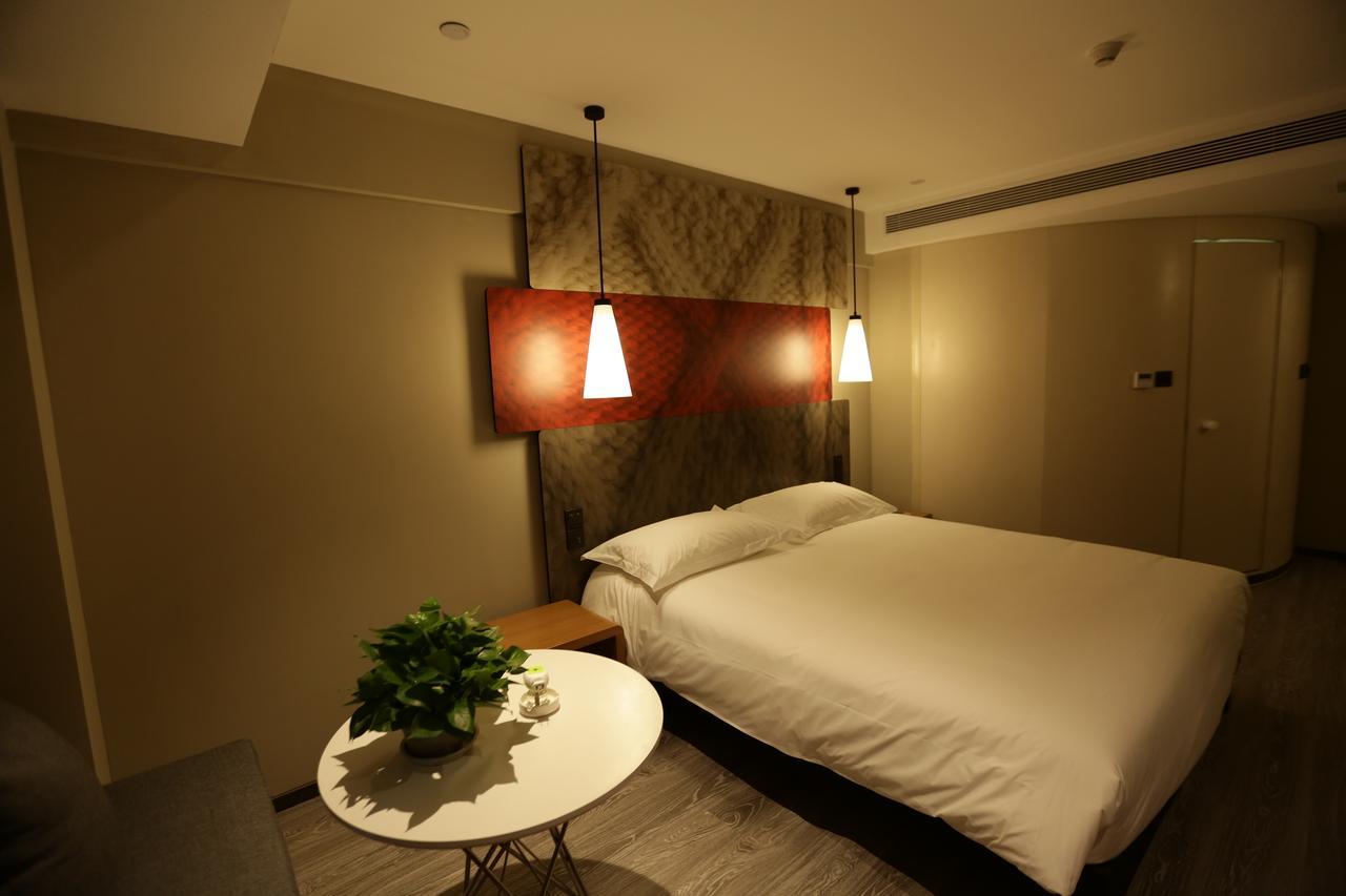 Готель Ibis Chengdu West Jingcui Road Екстер'єр фото